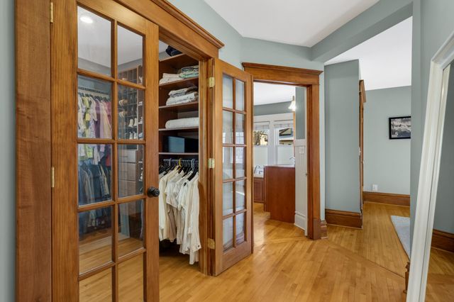 3233 Irving Avenue S, Minneapolis, MN 55408