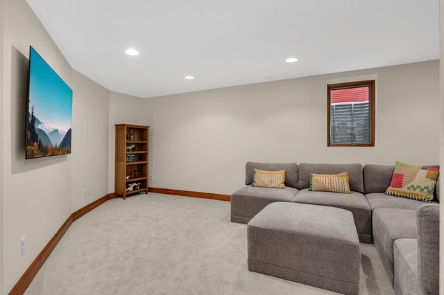 3233 Irving Avenue S, Minneapolis, MN 55408