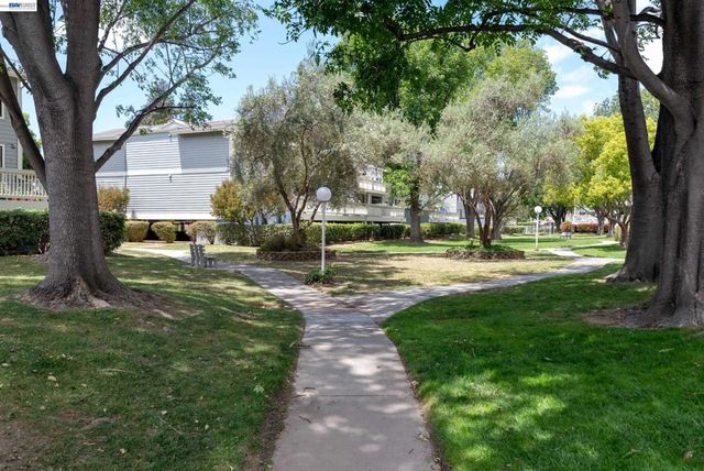 3419 Bridgewood Ter 102, Fremont, CA 94536