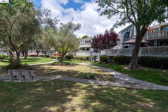 3419 Bridgewood Ter 102, Fremont, CA 94536