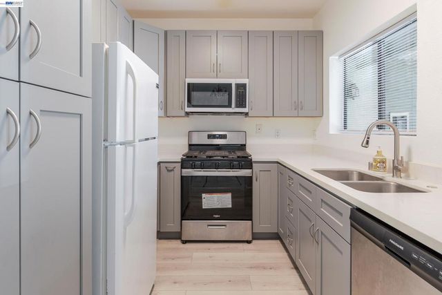 3419 Bridgewood Ter 102, Fremont, CA 94536