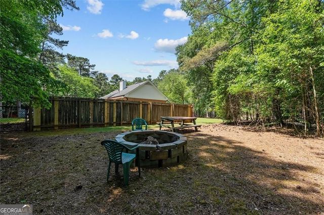 5243 Punkintown Road, Douglasville, GA 30135