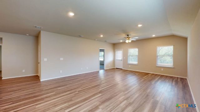 2402 Bee Creek Drive, Copperas Cove, TX 76522
