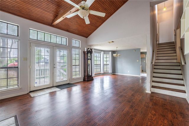 3726 Bayshore Drive, Bacliff, TX 77518
