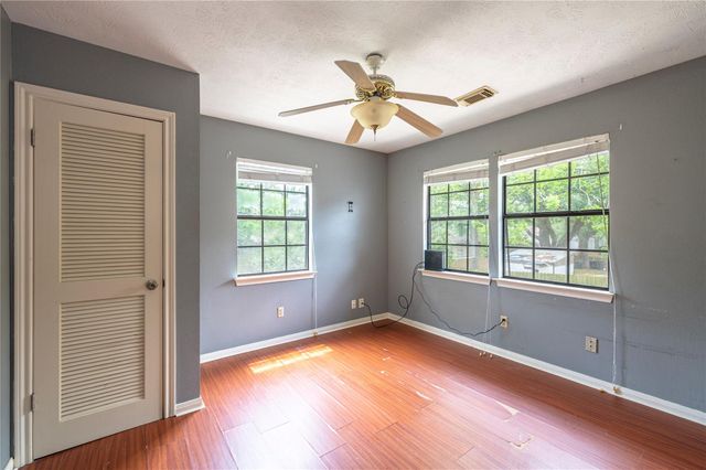 3726 Bayshore Drive, Bacliff, TX 77518