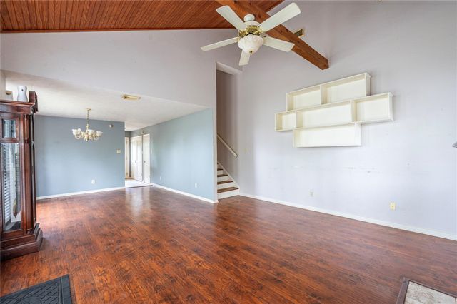 3726 Bayshore Drive, Bacliff, TX 77518