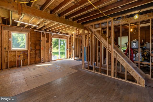 2280 COLES MILL RD, Franklinville, NJ 08322