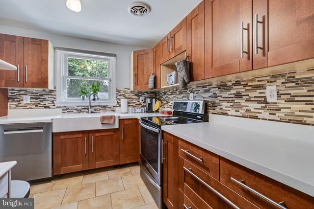 5709 SPRUCE DR, Clinton, MD 20735