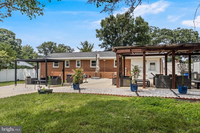 5709 SPRUCE DR, Clinton, MD 20735