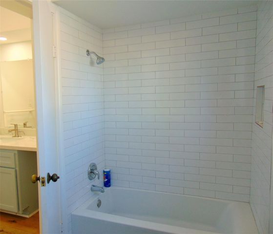 2805 Cambridge Lane, Missouri City, TX 77459