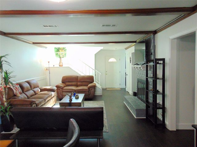 2805 Cambridge Lane, Missouri City, TX 77459