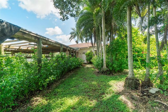 25950 SW 187 Avenue, Homestead, FL 33031