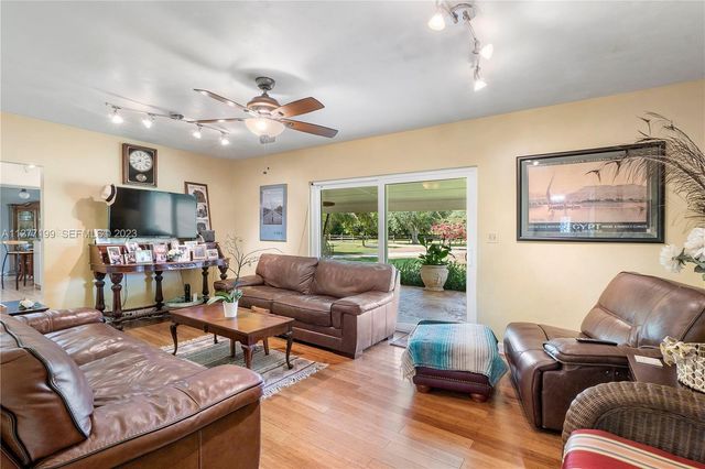 25950 SW 187 Avenue, Homestead, FL 33031