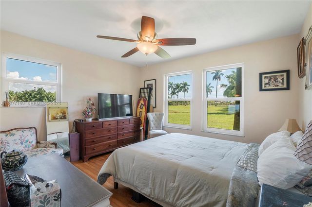 25950 SW 187 Avenue, Homestead, FL 33031