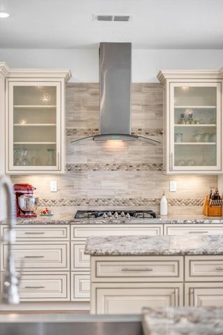 3229 Sundance Lake Dr, Modesto, CA 95355