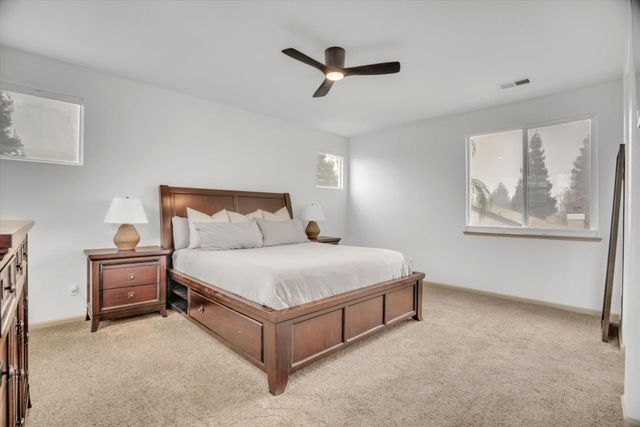 3229 Sundance Lake Dr, Modesto, CA 95355