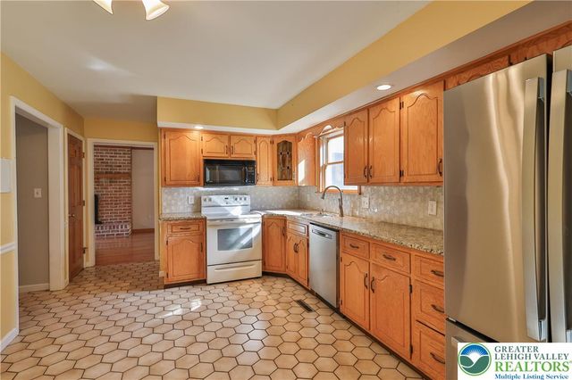 5449 Hale Avenue, Bethlehem City, PA 18017