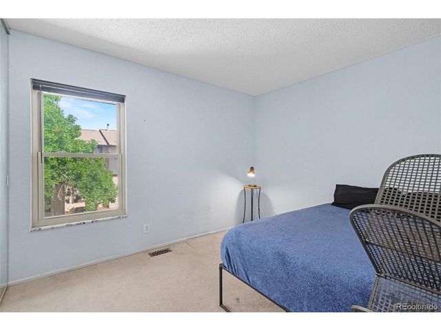 16036 E Ithaca Pl B, Aurora, CO 80013