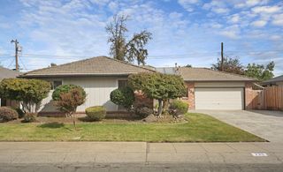 725 Costa Dr, Lodi, CA 95240