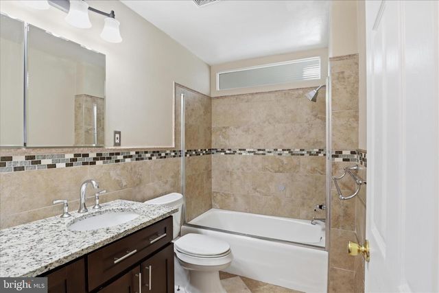 3033 SYLVAN DR, Falls Church, VA 22042