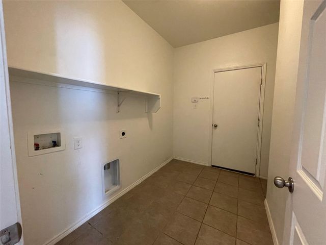 2408 Barzona Drive, Fort Worth, TX 76131