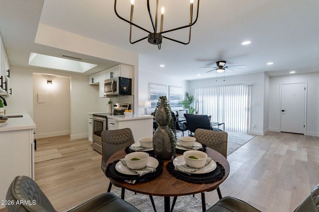 4608 W MARYLAND Avenue 214, Glendale, AZ 85301