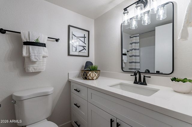 4608 W MARYLAND Avenue 214, Glendale, AZ 85301