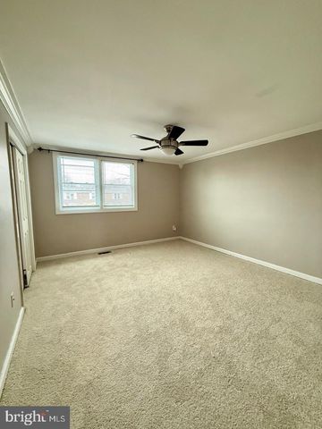 1074 N ACADEMY AVE, Glenolden, PA 19036