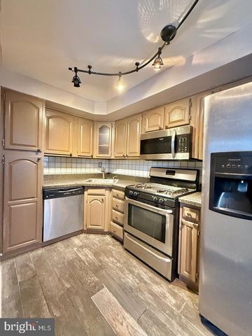 1074 N ACADEMY AVE, Glenolden, PA 19036