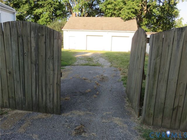 4807 Oakleys Ln, Henrico, VA 23231