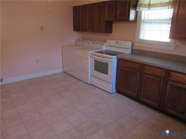 4807 Oakleys Ln, Henrico, VA 23231