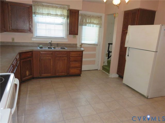 4807 Oakleys Ln, Henrico, VA 23231