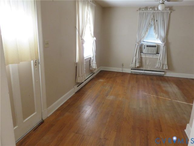 4807 Oakleys Ln, Henrico, VA 23231