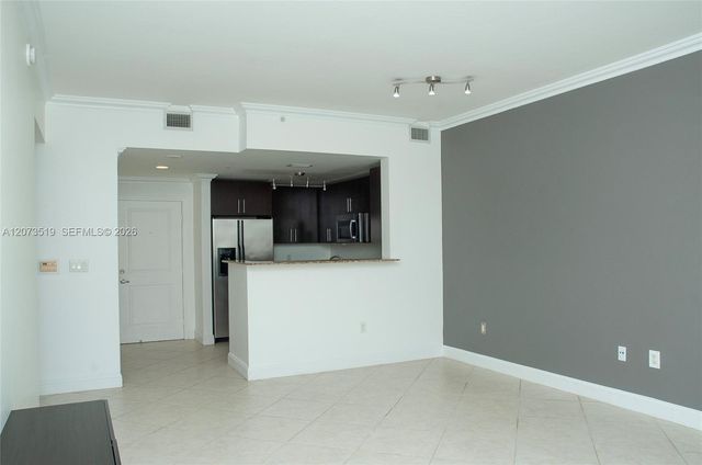 10 Aragon Avenue 703, Coral Gables, FL 33134