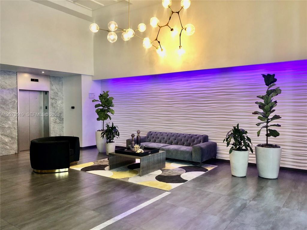 10 Aragon Avenue 703, Coral Gables, FL 33134