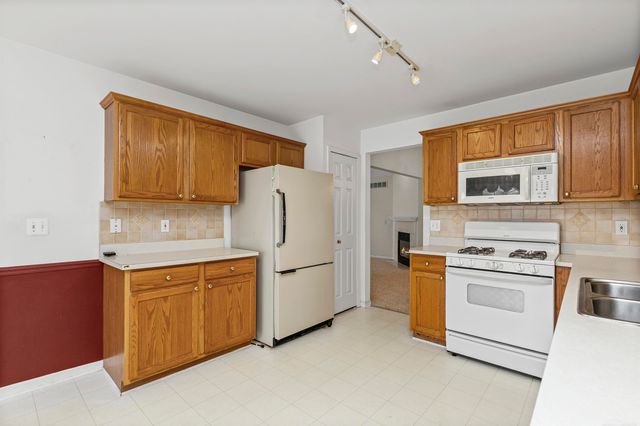 3786 Knightbridge Circle, Sterling Heights, MI 48314