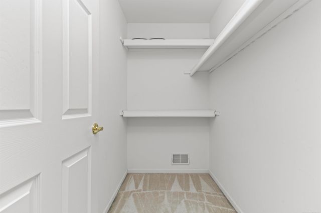 3786 Knightbridge Circle, Sterling Heights, MI 48314