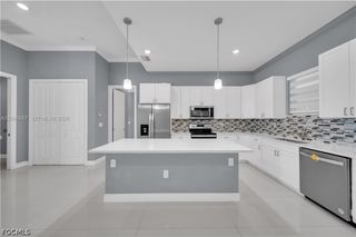 105 15 ST E, Lehigh Acres, FL 33972