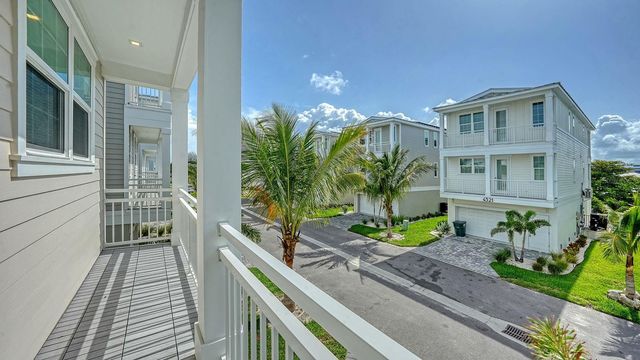 4322 MARINA VIEW WAY, Cortez, FL 34215