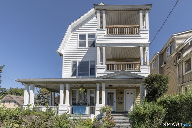 74 Harbor Avenue 2nd floor, Bridgeport, CT 06605