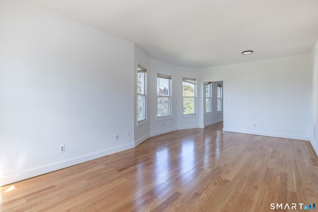 74 Harbor Avenue 2nd floor, Bridgeport, CT 06605