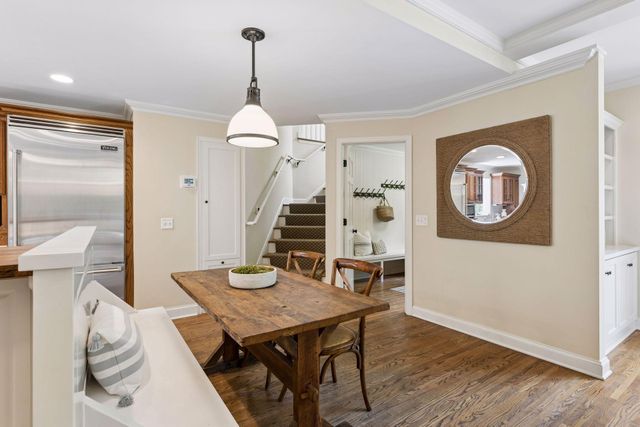 60 Myrtlewood Road, Wayzata, MN 55391