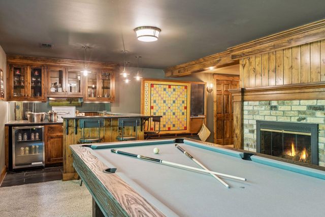60 Myrtlewood Road, Wayzata, MN 55391