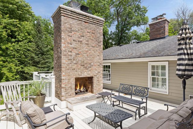 60 Myrtlewood Road, Wayzata, MN 55391
