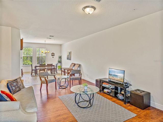 10065 TOWN LAKE DRIVE, Orlando, FL 32832