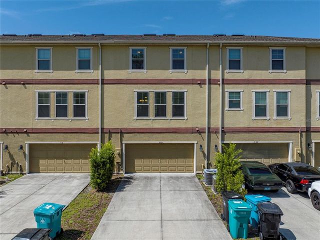 10065 TOWN LAKE DRIVE, Orlando, FL 32832