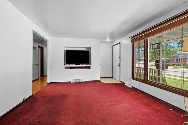 1233 WESTERN AVENUE, Green Bay, WI 54303