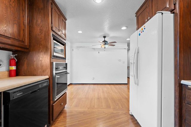 1233 WESTERN AVENUE, Green Bay, WI 54303