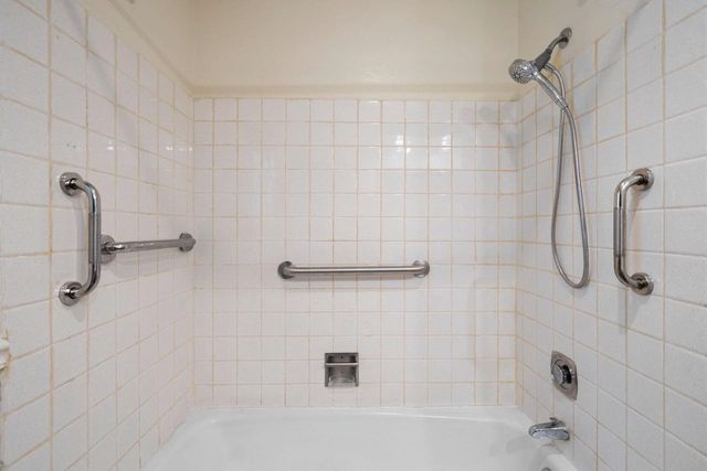 1233 WESTERN AVENUE, Green Bay, WI 54303