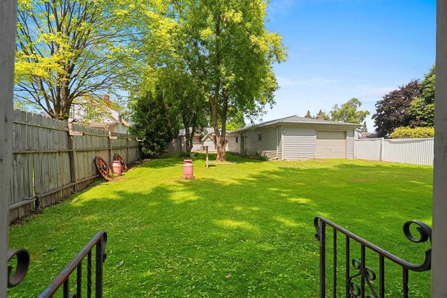 1233 WESTERN AVENUE, Green Bay, WI 54303
